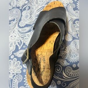 Kork-Ease black sandals size 9M